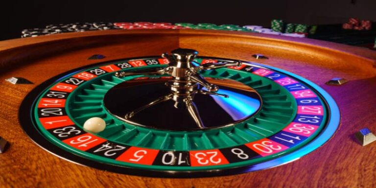Roulette Wheel: The Ultimate Guide to Odds, Bets & Strategies